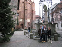 This is a foto from a private guided tour given by the guide Hilmar H. Werner for Humboldt Tours Berlin. It was about the history and presence of Berlin. Here you see us in front of the church of St. Niclas in the Nicolai-Quarter with the Bear of Berlin on its column.